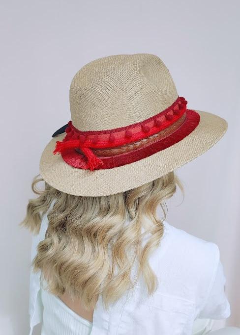 SOMBRERO ROJO PEGOUTE