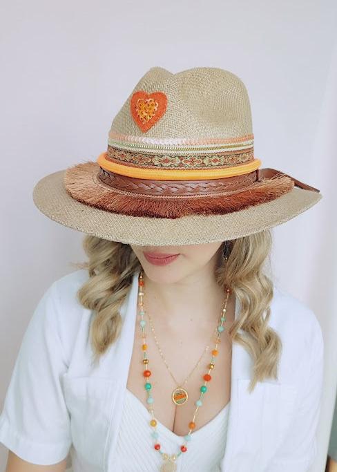 SOMBRERO ORANGE CORAZÓN